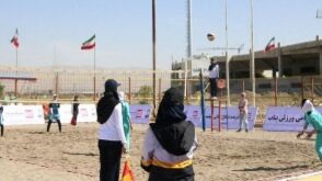 بناب و ملکان قهرمان والیبال ساحلی آذربایجان‌شرقی شدند