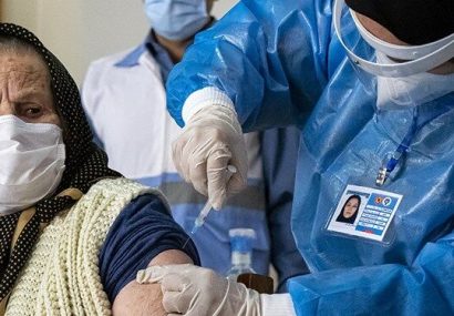 روزانه ۱۰۰ هزار دُز واکسن کرونا در آذربایجان‌شرقی توزیع می‌شود